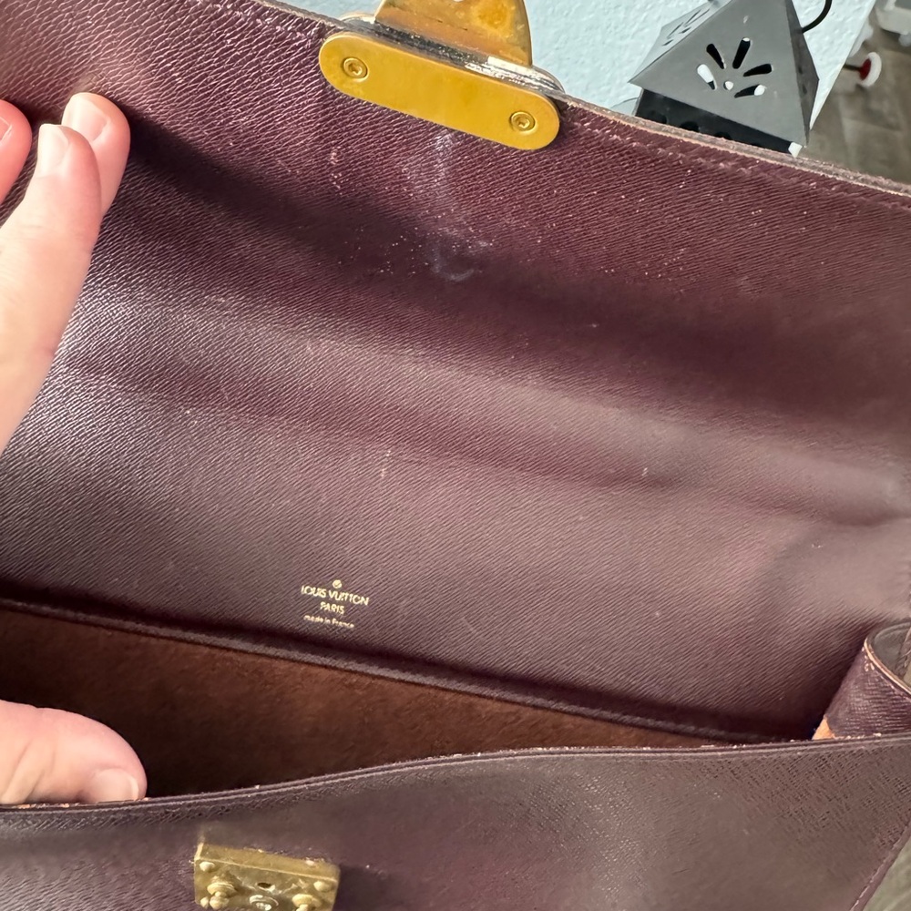 LOUIS VITTON BREIFCASE - Picture 9 of 13